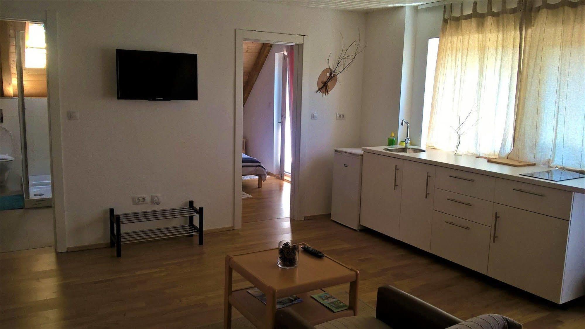 Guesthouse Bor Plitvice Lakes Plitvička Jezera Esterno foto